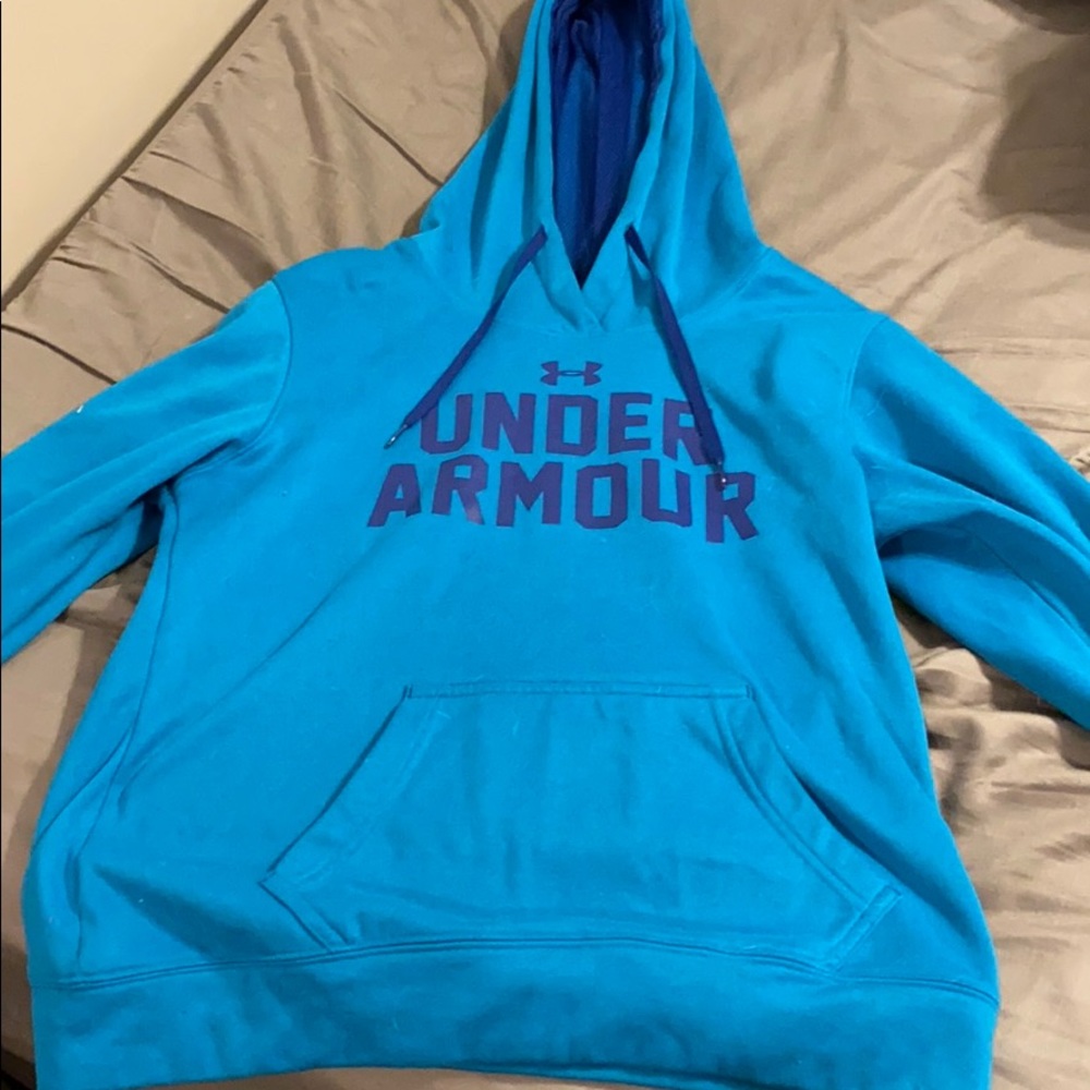 Under armour sweatshirt